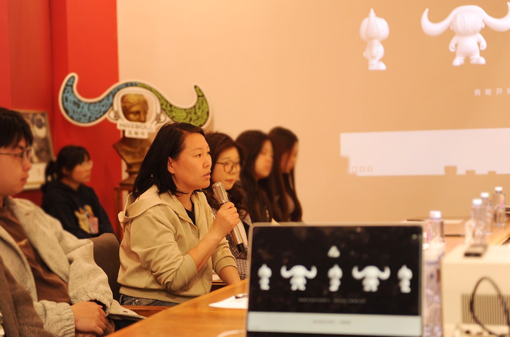 歡迎安康學(xué)院藝術(shù)學(xué)院師生來北京西林設(shè)計(jì)參觀交流 