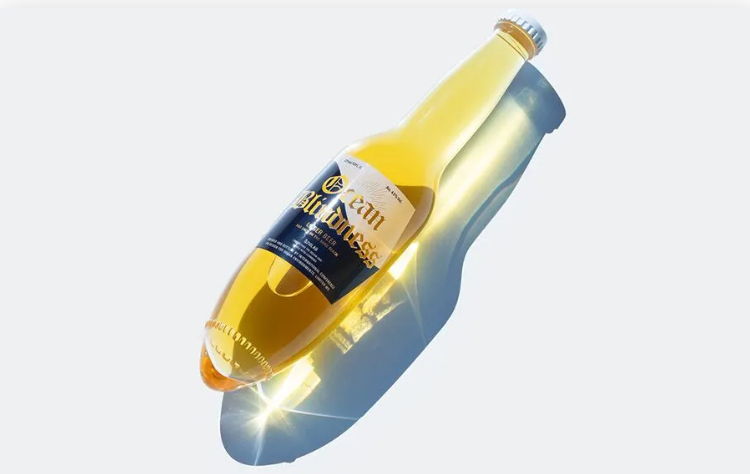 這款有意思的玻璃啤酒瓶包裝設計真大膽